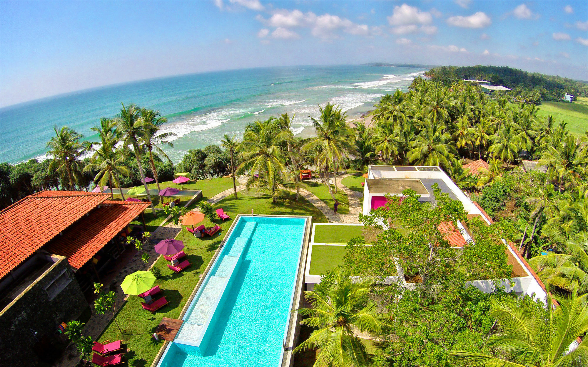 Utmt - Underneath The Mango Tree Spa & Beach Resort ディックウェラ エクステリア 写真