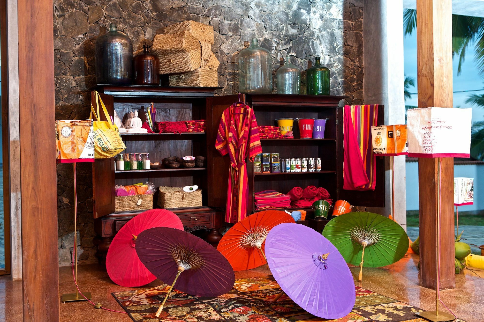 Utmt - Underneath The Mango Tree Spa & Beach Resort ディックウェラ エクステリア 写真